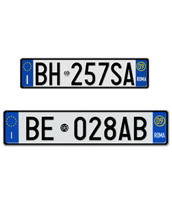 FT 942 RA, FIAT 500L (Bari) License plate of Italy